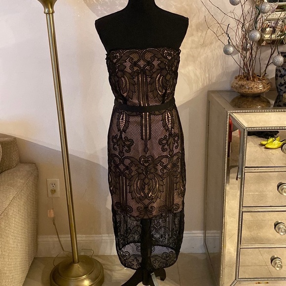 Aijek gorgeous strapless dress size 4 NWOT - Picture 1 of 6